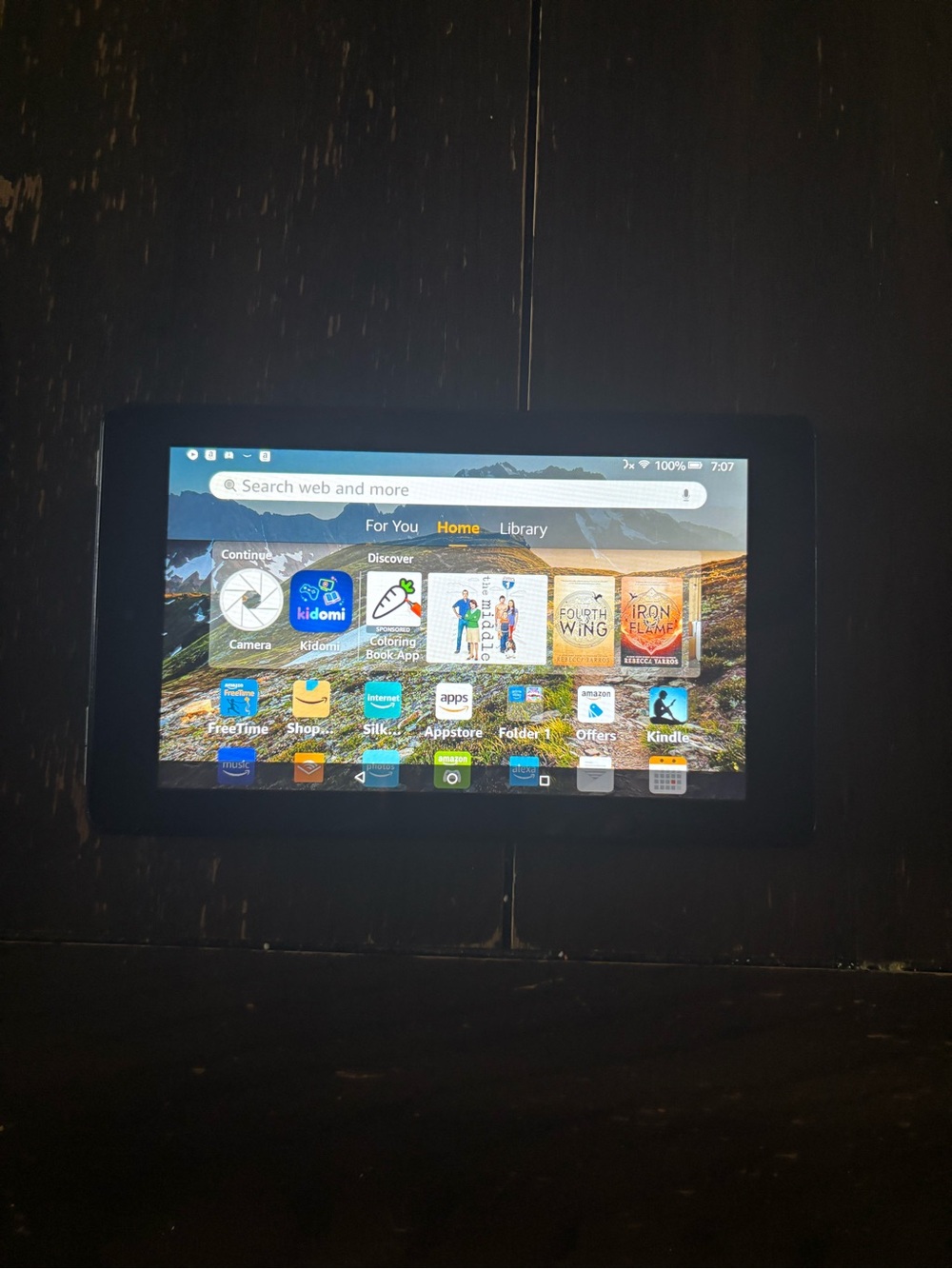 Amazon 7-inch Tablet in Black - Touchscreen Media Tablet